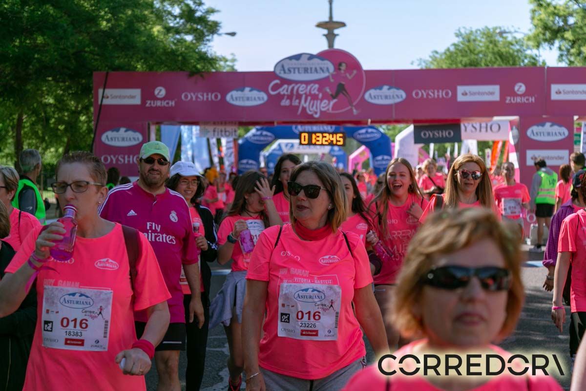 Carrera de la Mujer Madrid arco derecho 1 31 21	a 1 32 57