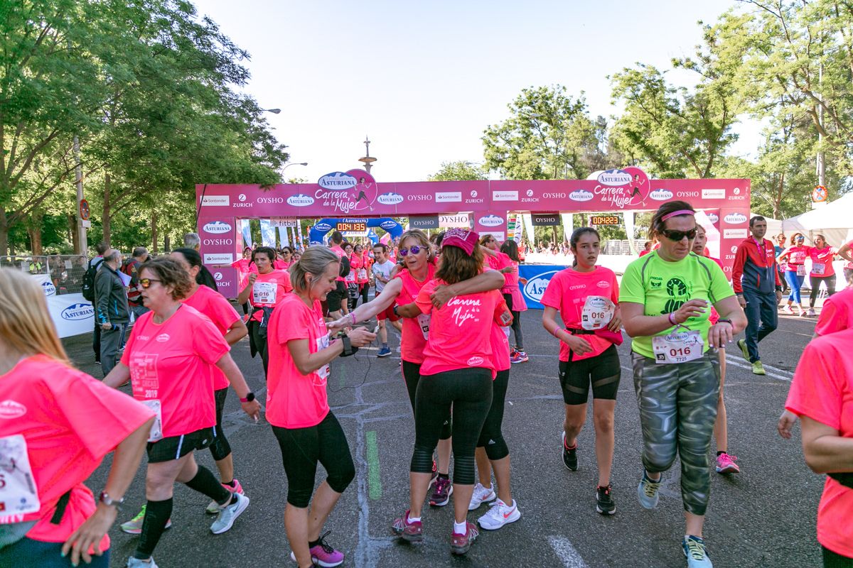 Carrera de la Mujer de Madrid - META, ARCO DERECHO (de 41:51 a 43:08)