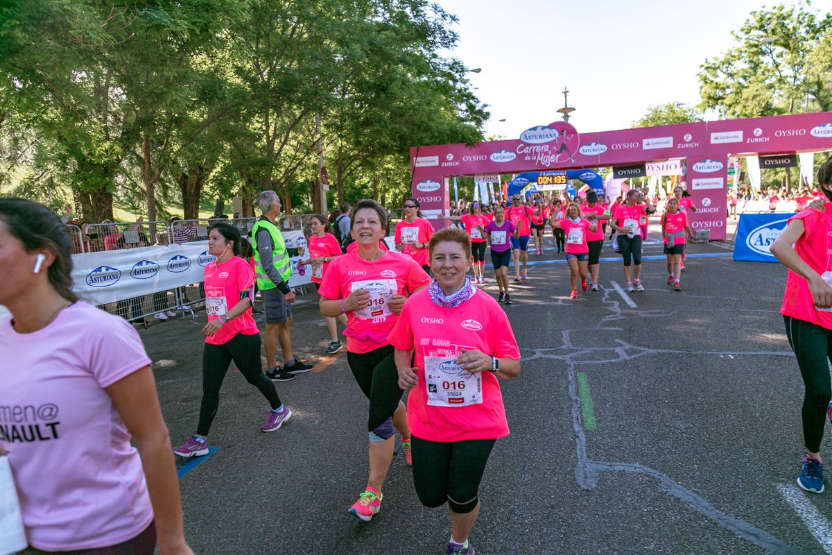Carrera de la Mujer de Madrid - META, ARCO DERECHO (de 41:51 a 43:08)