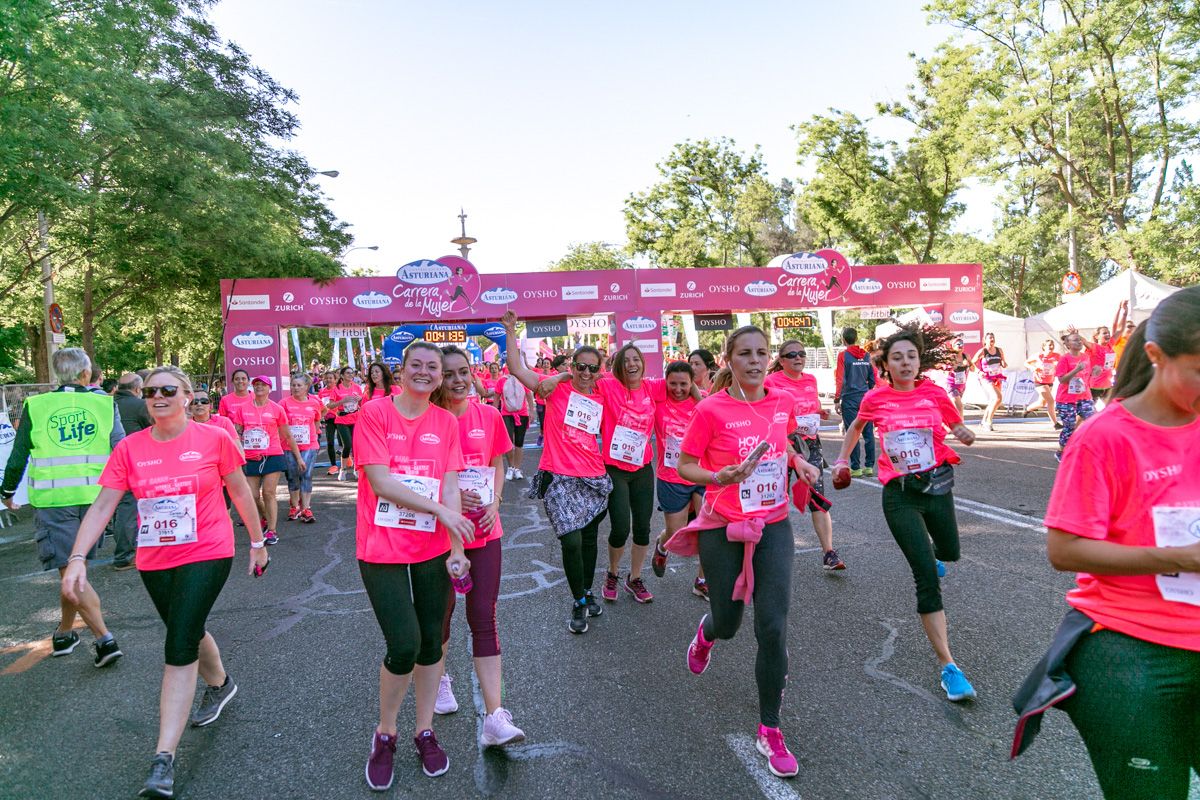 Carrera de la Mujer de Madrid - META, ARCO DERECHO (de 41:51 a 43:08)