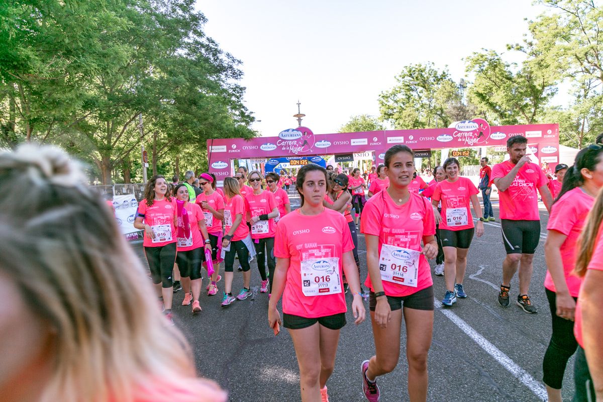 Carrera de la Mujer de Madrid - META, ARCO DERECHO (de 41:51 a 43:08)