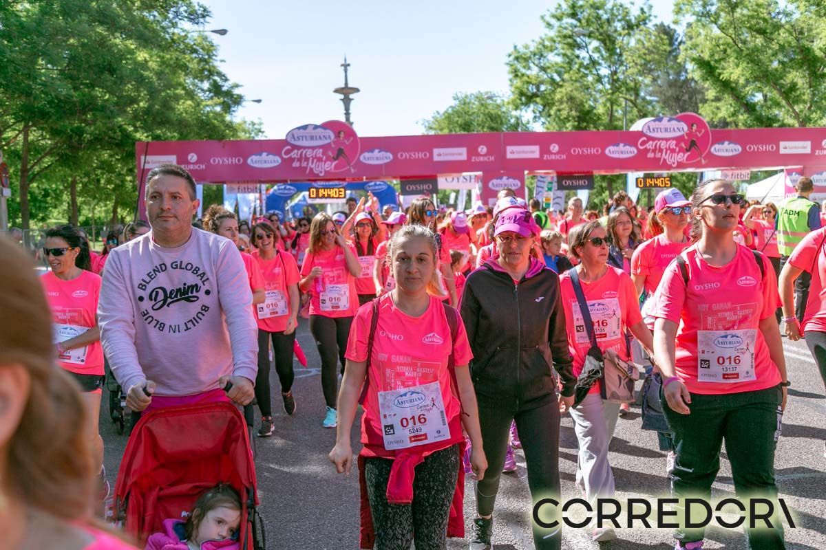 Carrera de la Mujer Madrid arco derecho 1 42 56	a 1 44 41