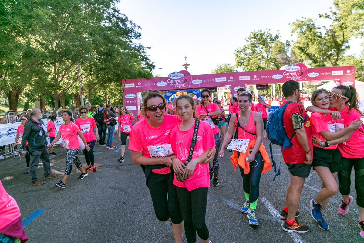 Carrera de la Mujer de Madrid - META, ARCO DERECHO (de 43:10 a 44:36)