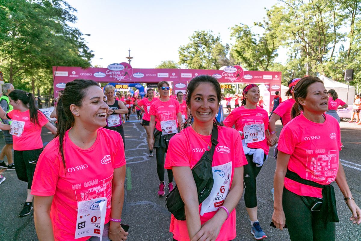 Carrera de la Mujer de Madrid - META, ARCO DERECHO (de 43:10 a 44:36)