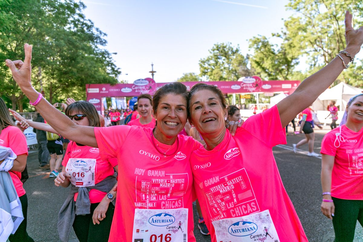 Carrera de la Mujer de Madrid - META, ARCO DERECHO (de 43:10 a 44:36)