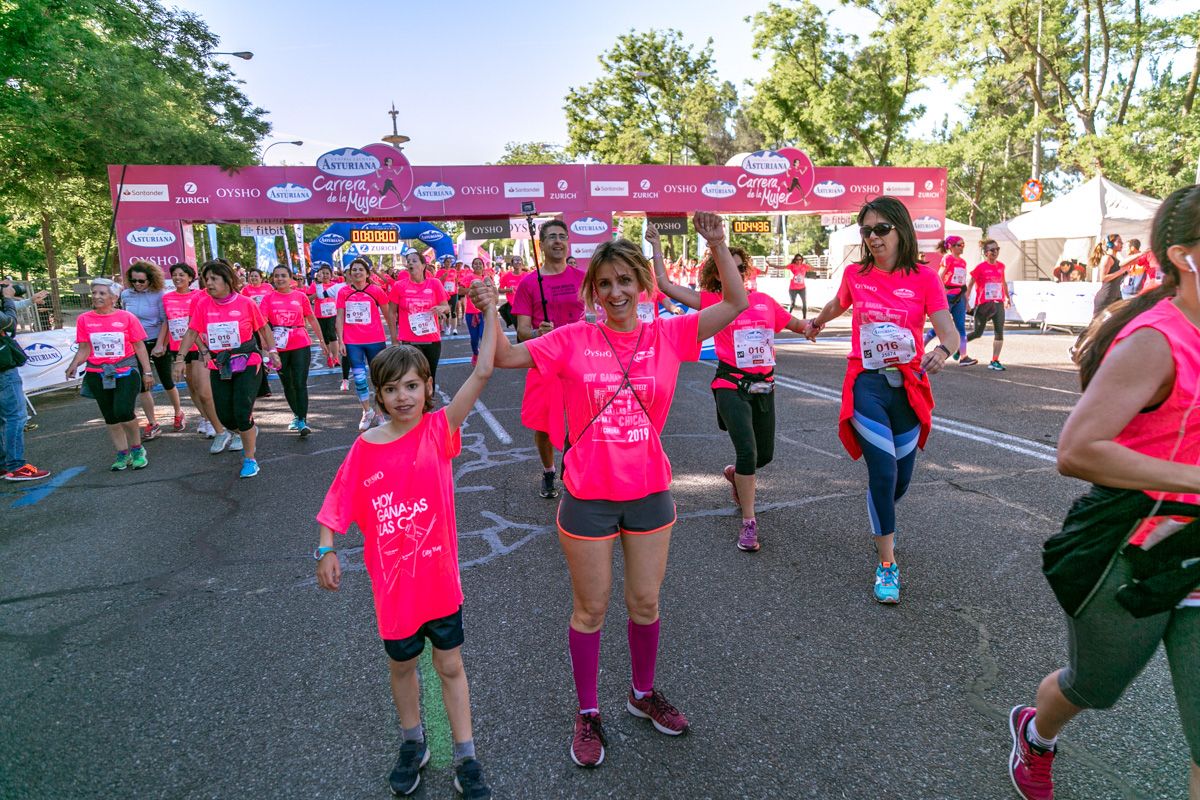 Carrera de la Mujer de Madrid - META, ARCO DERECHO (de 43:10 a 44:36)