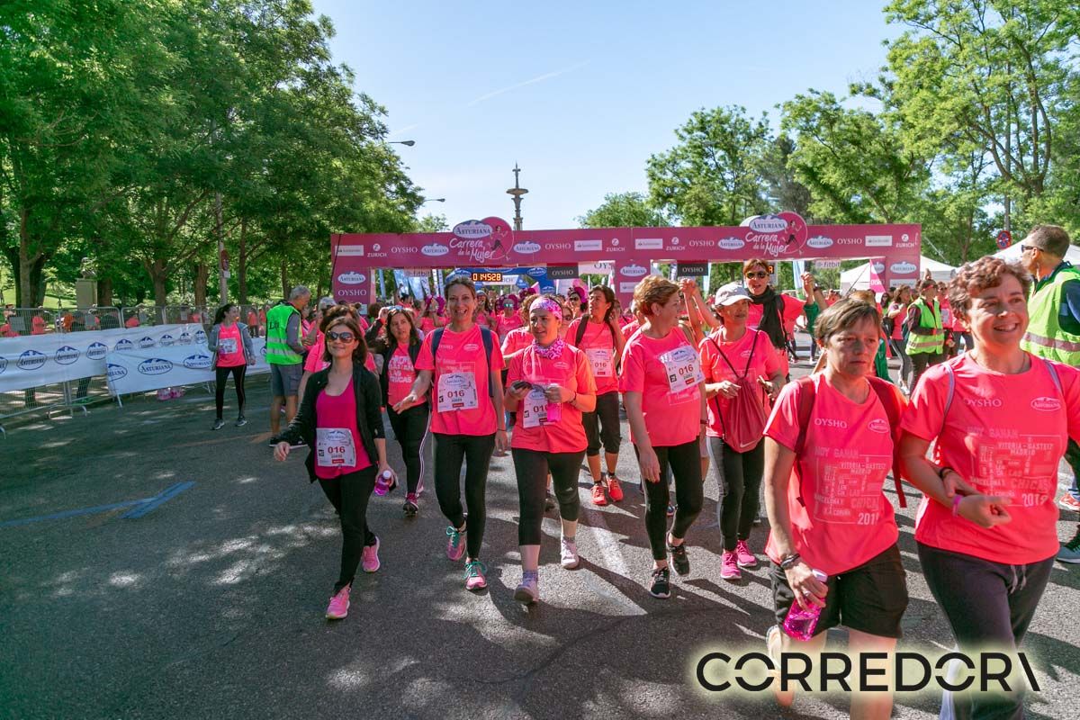 Carrera de la Mujer Madrid arco derecho 1 44 12	a 1 44 53