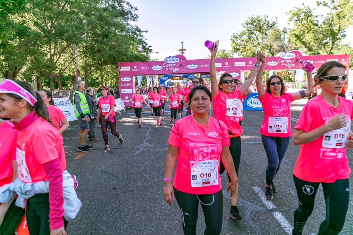 Carrera de la Mujer de Madrid - META, ARCO DERECHO (de 45:48 a 47:11)