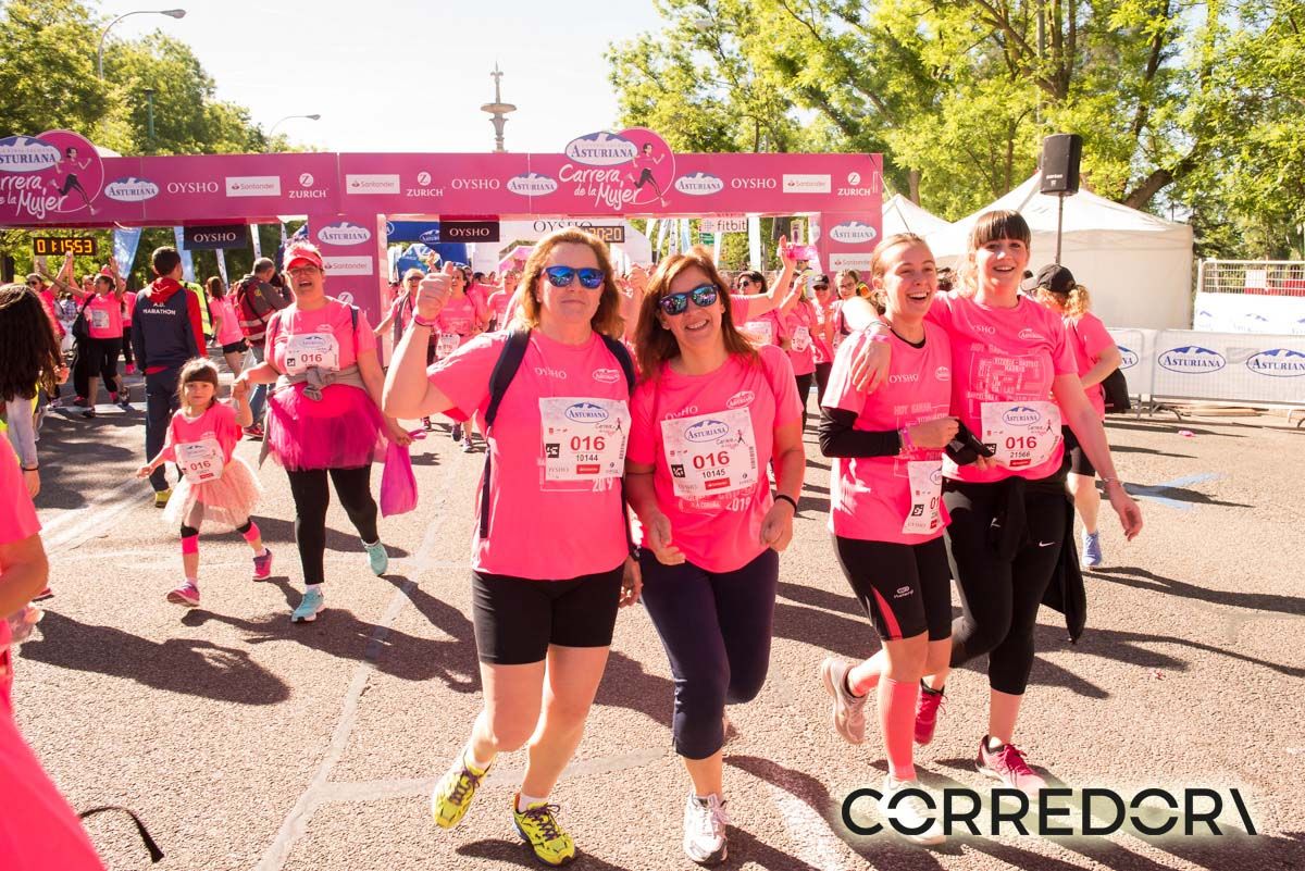 Carrera de la Mujer Madrid arco izquierdo 1 20 20 a 1 22 46