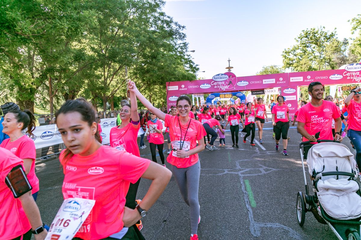 Carrera de la Mujer de Madrid - META, ARCO DERECHO (de 45:48 a 47:11)