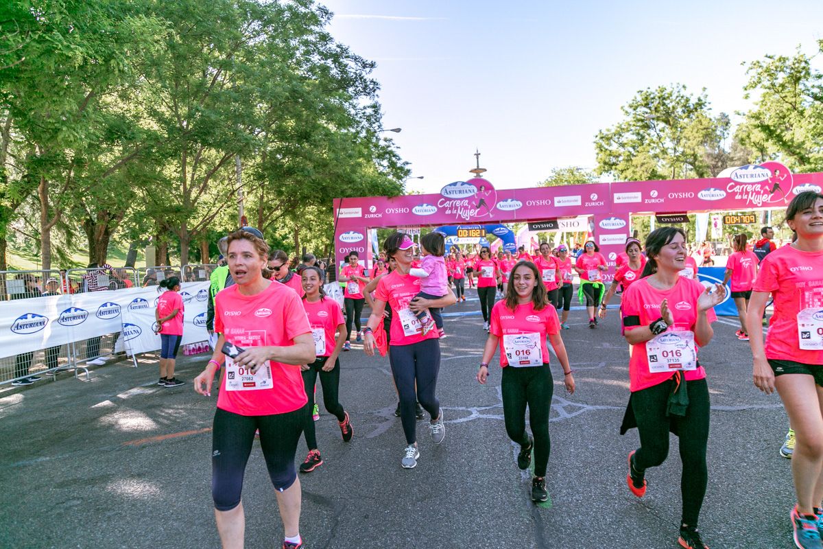 Carrera de la Mujer de Madrid - META, ARCO DERECHO (de 45:48 a 47:11)