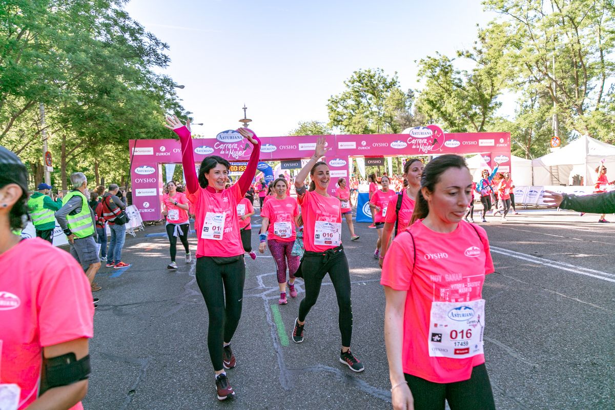 Carrera de la Mujer de Madrid - META, ARCO DERECHO (de 45:48 a 47:11)