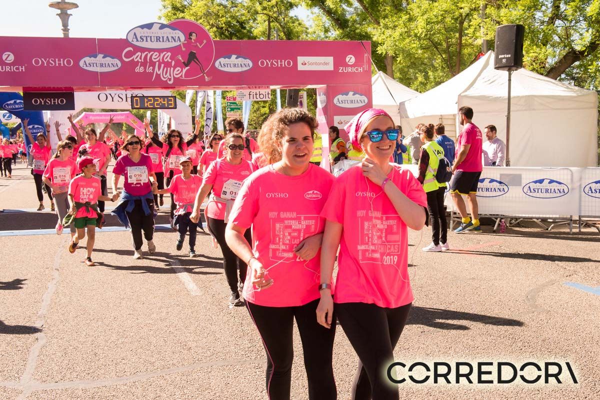 Carrera de la Mujer Madrid arco izquierdo 1 20 20 a 1 22 46