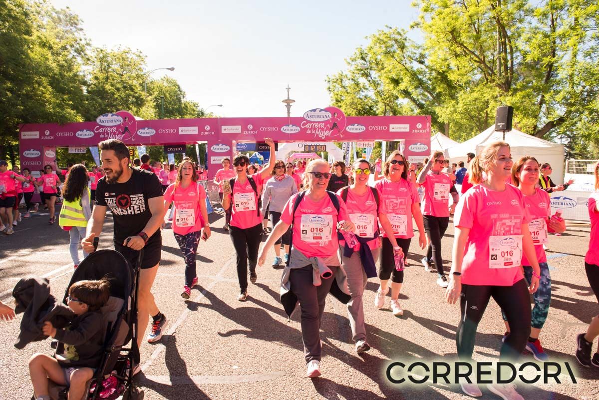Carrera de la Mujer Madrid arco izquierdo 1 20 20 a 1 22 46