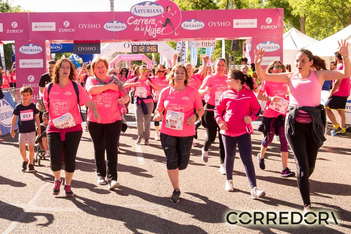 Carrera de la Mujer Madrid arco izquierdo 1 20 20 a 1 22 46