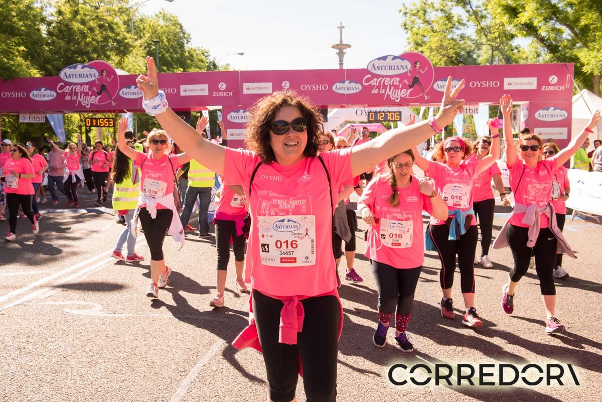 Carrera de la Mujer Madrid arco izquierdo 1 25 48 a 1 28 03