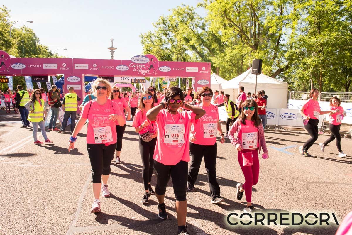Carrera de la Mujer Madrid arco izquierdo 1 25 48 a 1 28 03