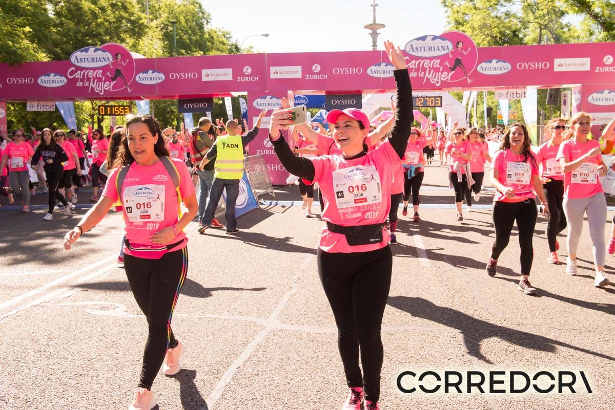 Carrera de la Mujer Madrid arco izquierdo 1 25 48 a 1 28 03