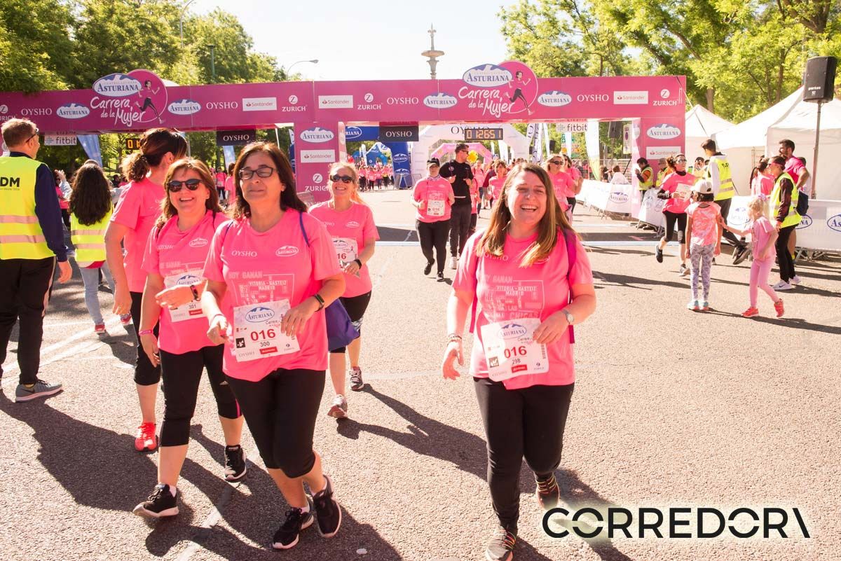 Carrera de la Mujer Madrid arco izquierdo 1 25 48 a 1 28 03