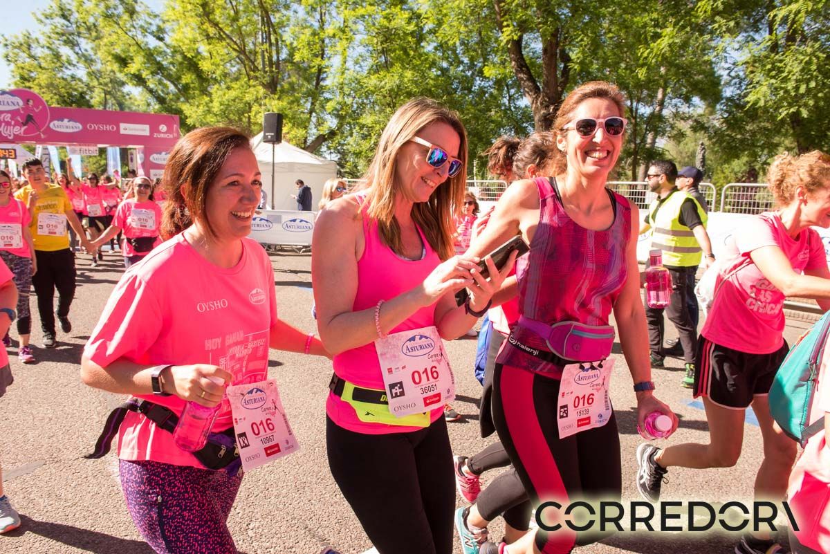 Carrera de la Mujer Madrid arco izquierdo 1 12 19 a 1 23 47