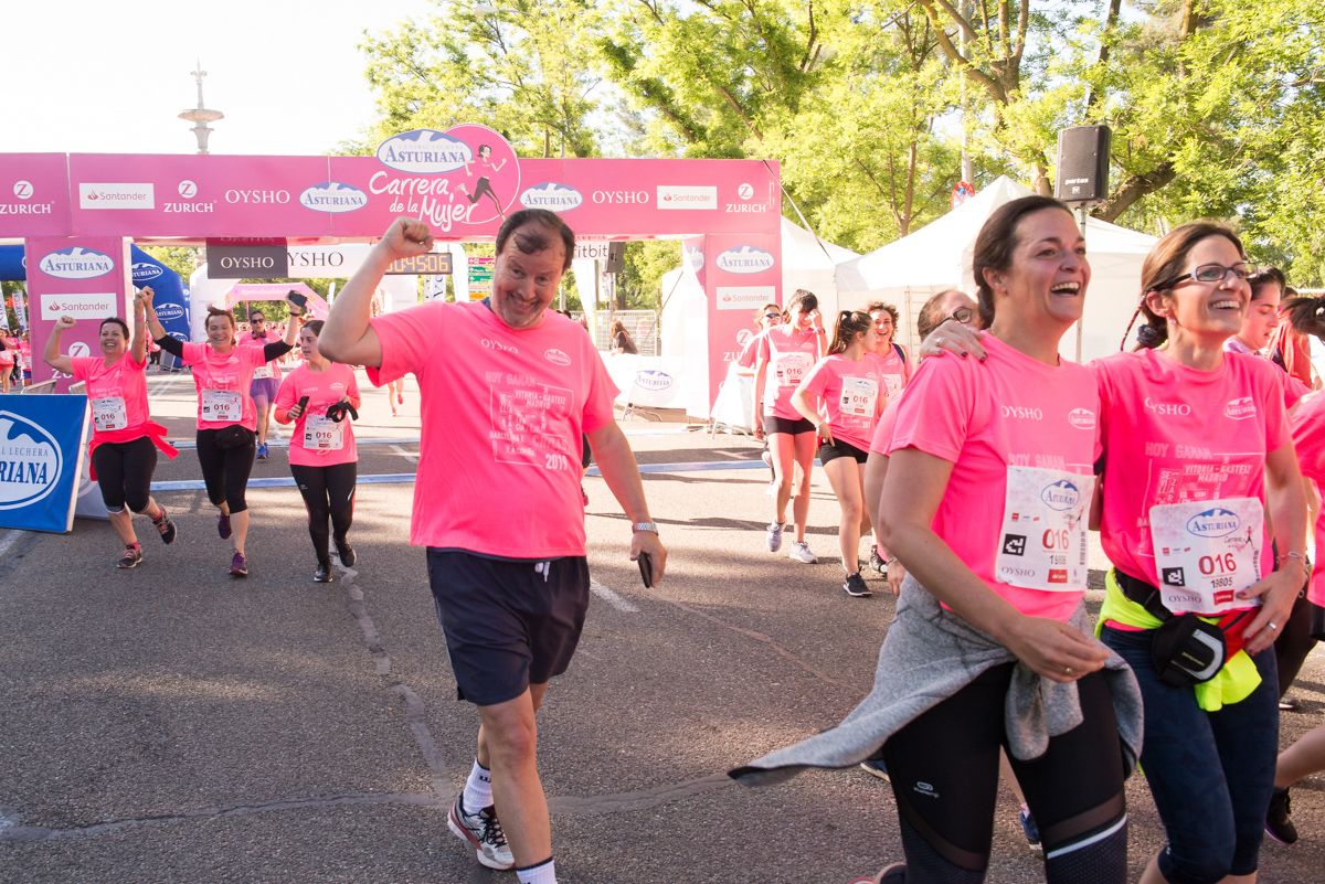 Carrera de la Mujer de Madrid - META, ARCO IZQUIERDO (de 43:18 a 45:06)