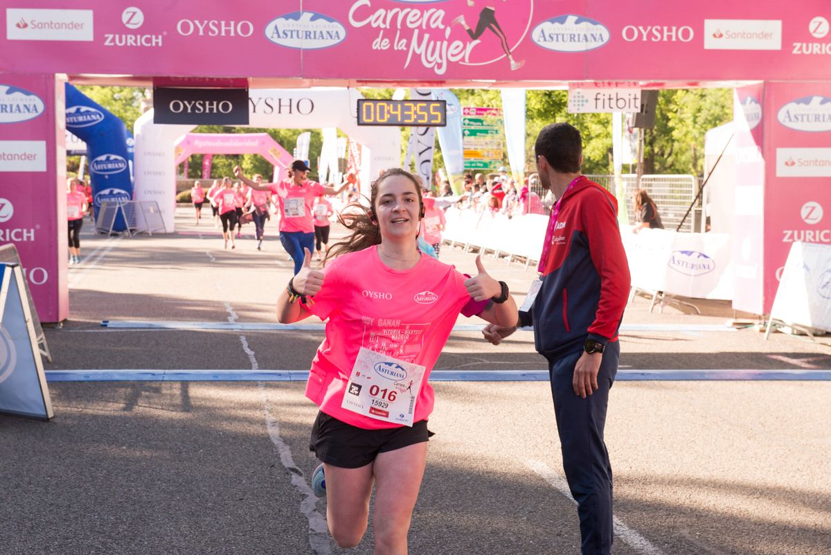 Carrera de la Mujer de Madrid - META, ARCO IZQUIERDO (de 43:18 a 45:06)