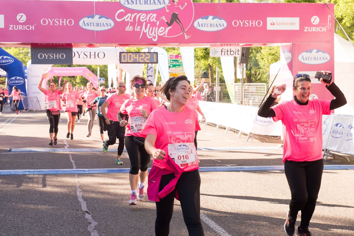Carrera de la Mujer de Madrid - META, ARCO IZQUIERDO (de 41:44 a 43:17)
