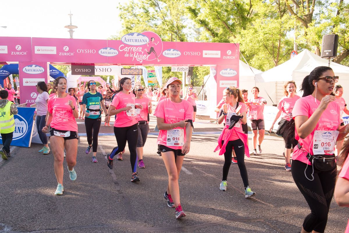 Carrera de la Mujer de Madrid - META, ARCO IZQUIERDO (de 45:08 a 46:32)