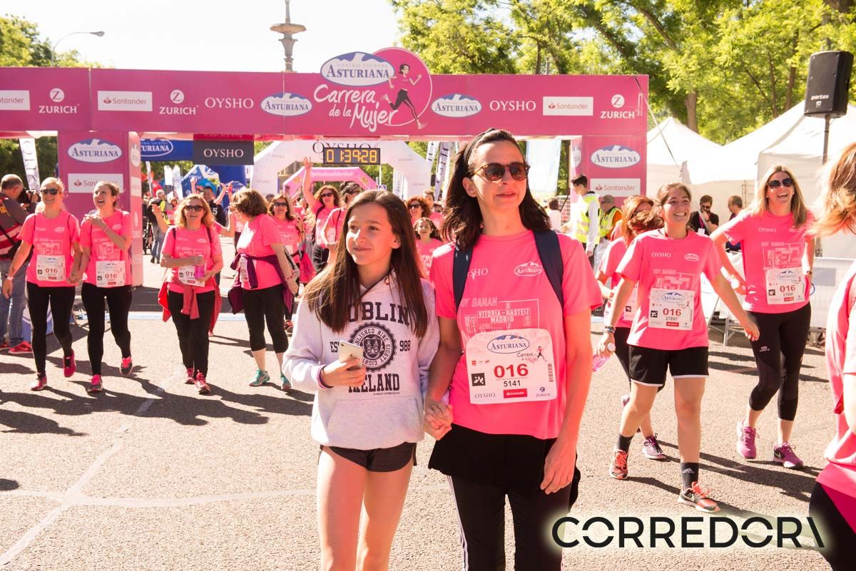 Carrera de la Mujer Madrid arco izquierdo 1 36 00 a 1 39 47