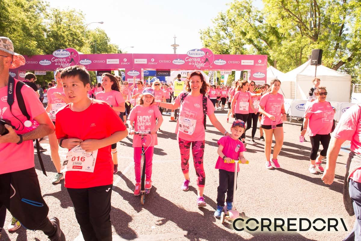 Carrera de la Mujer Madrid arco izquierdo 1 36 00 a 1 39 47