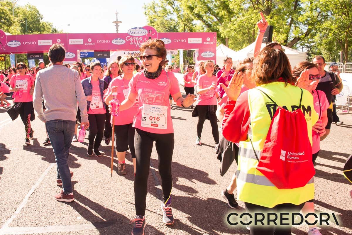 Carrera de la Mujer Madrid arco izquierdo 1 36 00 a 1 39 47