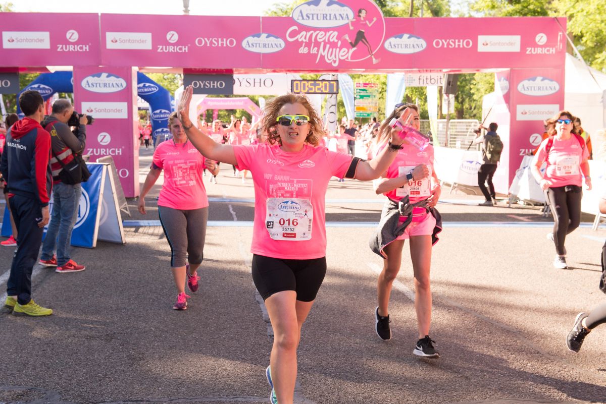 Carrera de la Mujer de Madrid - META, ARCO IZQUIERDO (de 51:15 a 52:54)