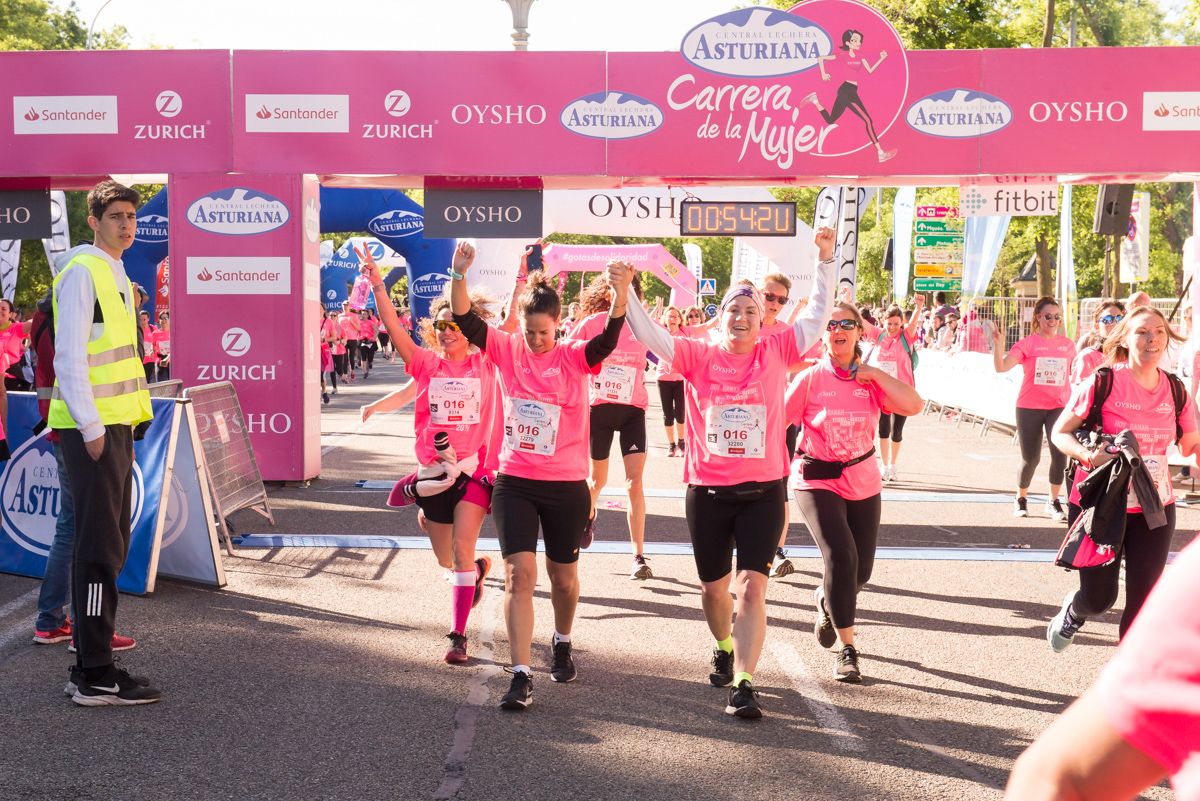 Carrera de la Mujer de Madrid - META, ARCO IZQUIERDO (de 52:59 a 54:20)