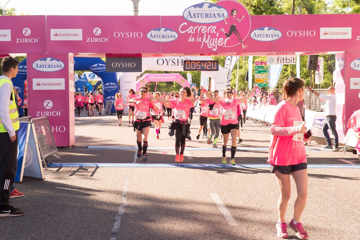 Carrera de la Mujer de Madrid - META, ARCO IZQUIERDO (de 52:59 a 54:20)