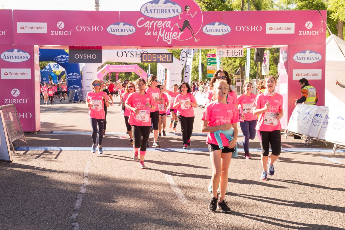 Carrera de la Mujer de Madrid - META, ARCO IZQUIERDO (de 52:59 a 54:20)