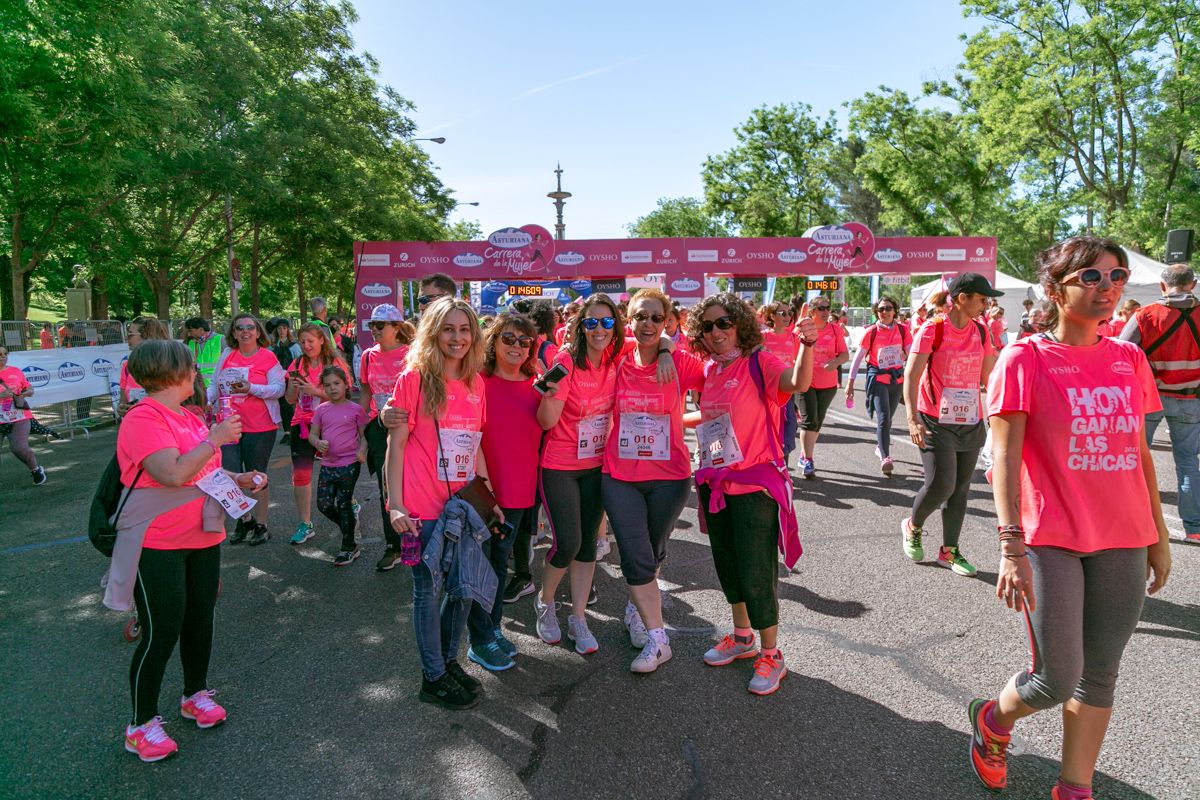 Carrera de la Mujer de Madrid - META, ARCO DERECHO (de 1:45:53 a 1:48:03)