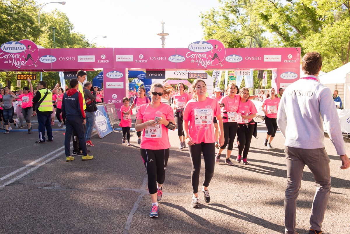 Carrera de la Mujer de Madrid - META, ARCO IZQUIERDO (de 54:22 a 55:36)