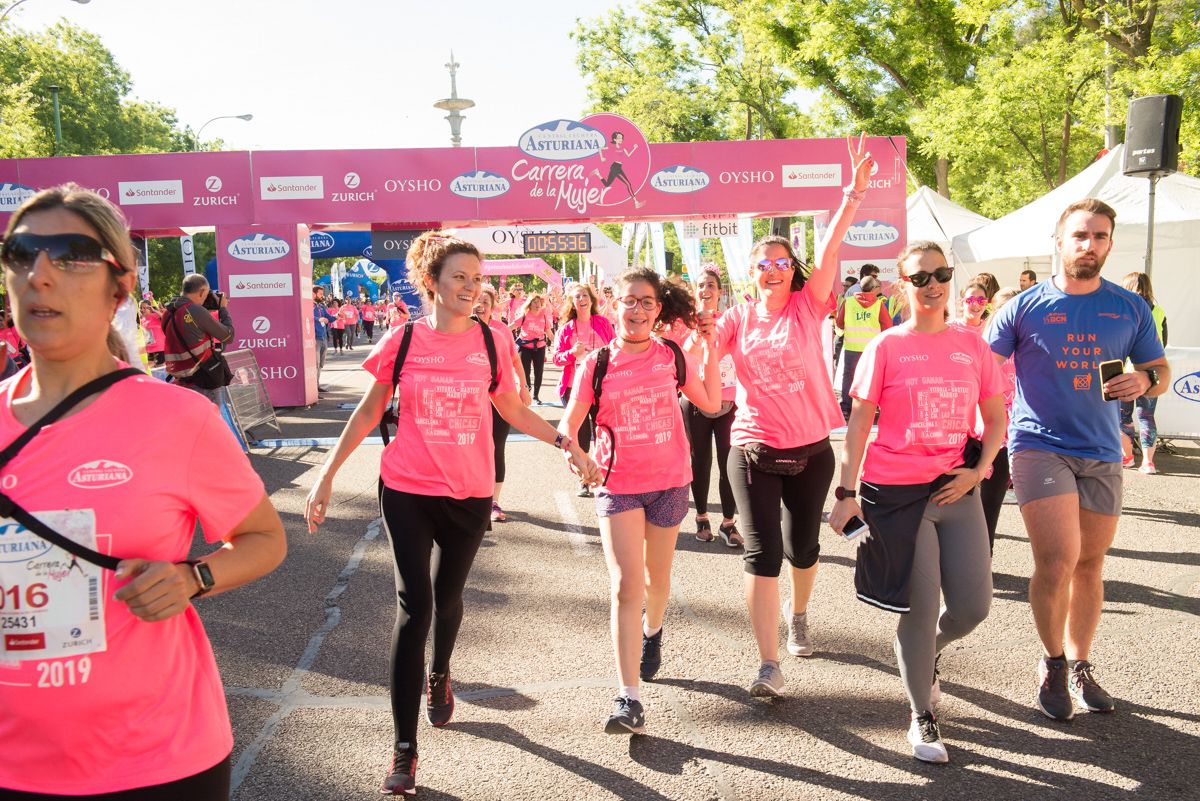 Carrera de la Mujer de Madrid - META, ARCO IZQUIERDO (de 54:22 a 55:36)