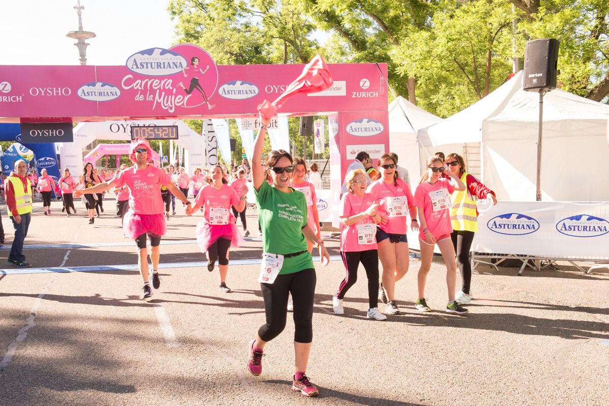 Carrera de la Mujer de Madrid - META, ARCO IZQUIERDO (de 54:22 a 55:36)