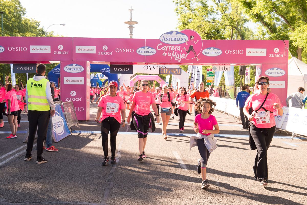Carrera de la Mujer de Madrid - META, ARCO IZQUIERDO (de 54:22 a 55:36)