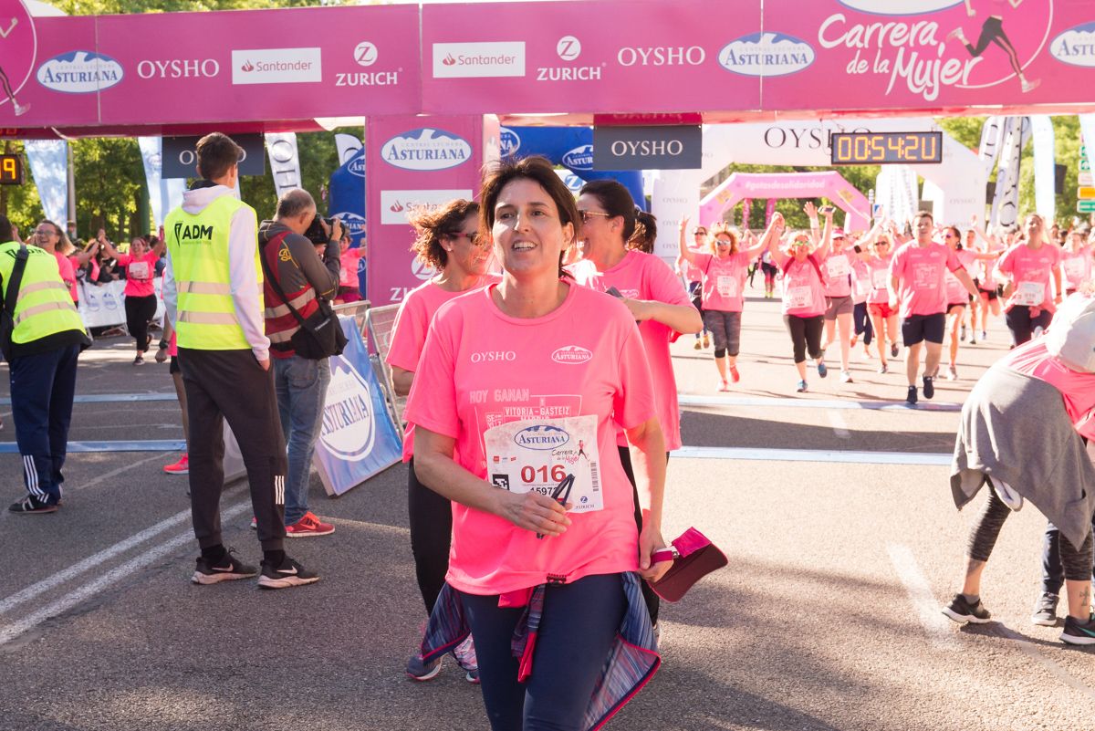 Carrera de la Mujer de Madrid - META, ARCO IZQUIERDO (de 54:22 a 55:36)
