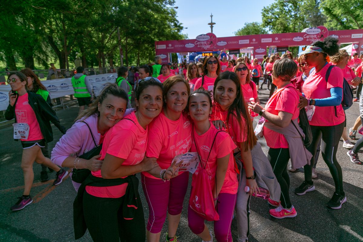 Carrera de la Mujer de Madrid - META, ARCO DERECHO (de 1:45:53 a 1:48:03)