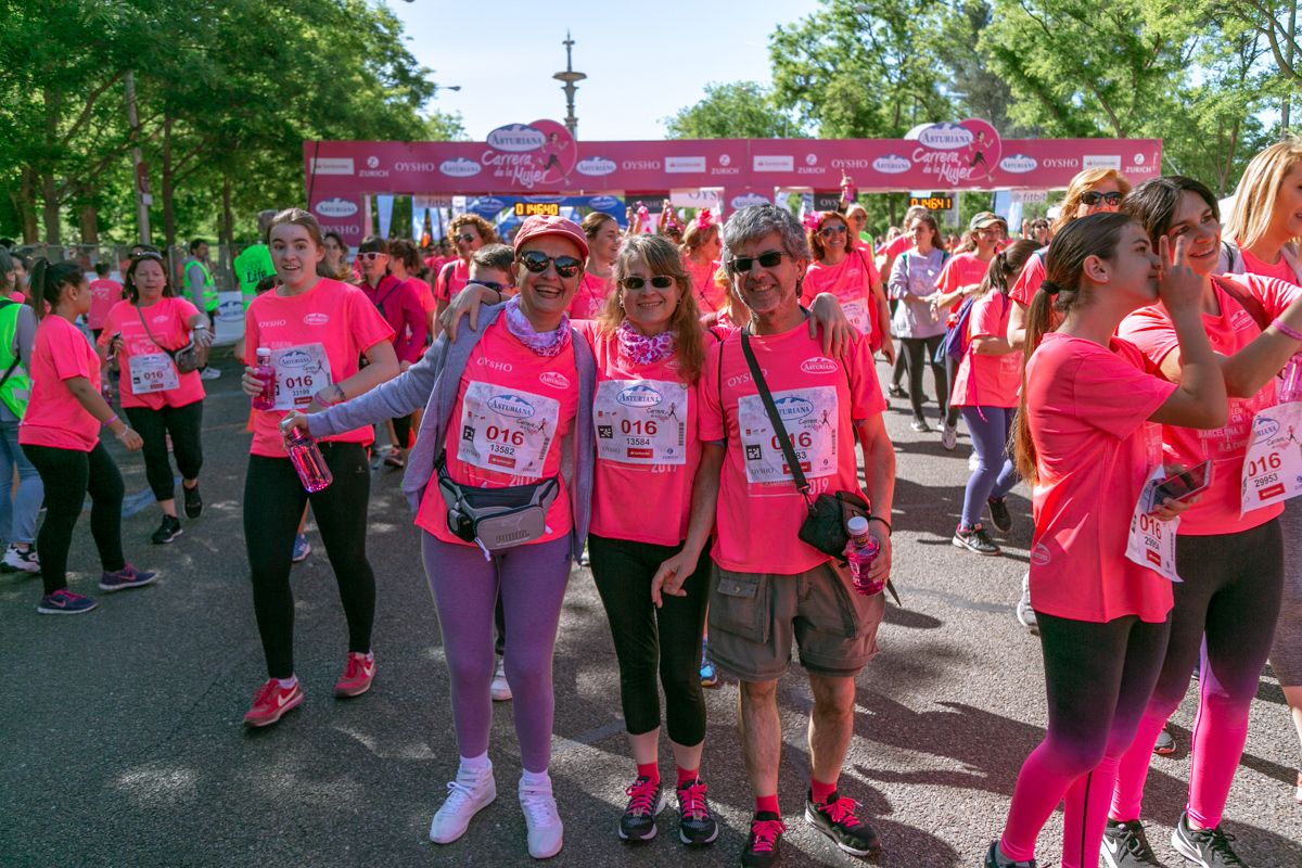 Carrera de la Mujer de Madrid - META, ARCO DERECHO (de 1:45:53 a 1:48:03)