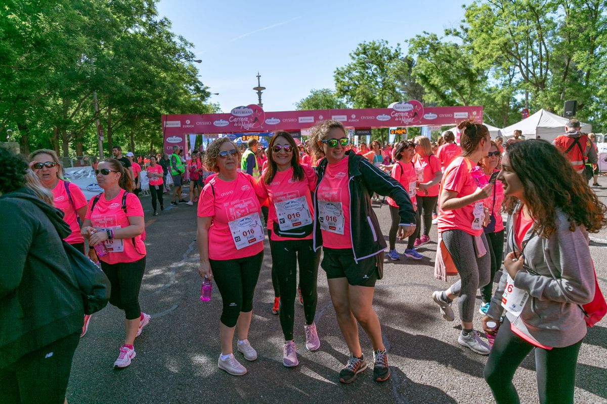 Carrera de la Mujer de Madrid - META, ARCO DERECHO (de 1:45:53 a 1:48:03)