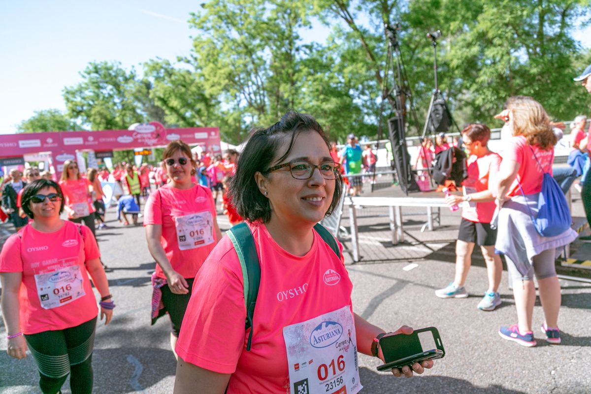 Carrera de la Mujer de Madrid - META, ARCO DERECHO (de 1:45:53 a 1:48:03)