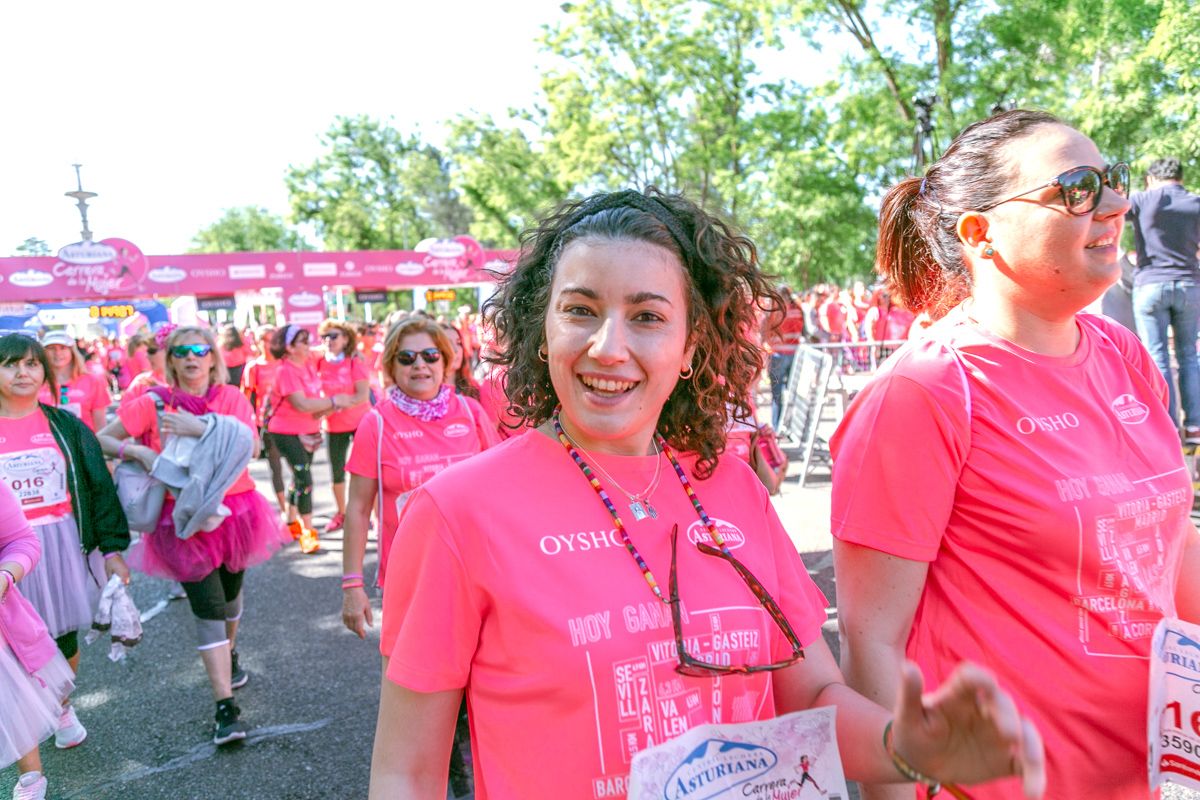 Carrera de la Mujer de Madrid - META, ARCO DERECHO (de 1:48:07 a 1:49:54)