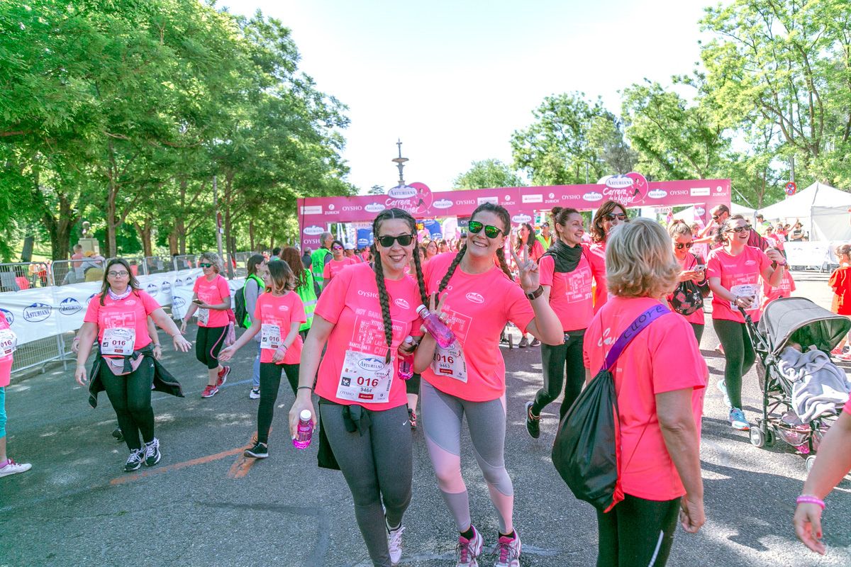 Carrera de la Mujer de Madrid - META, ARCO DERECHO (de 1:48:07 a 1:49:54)