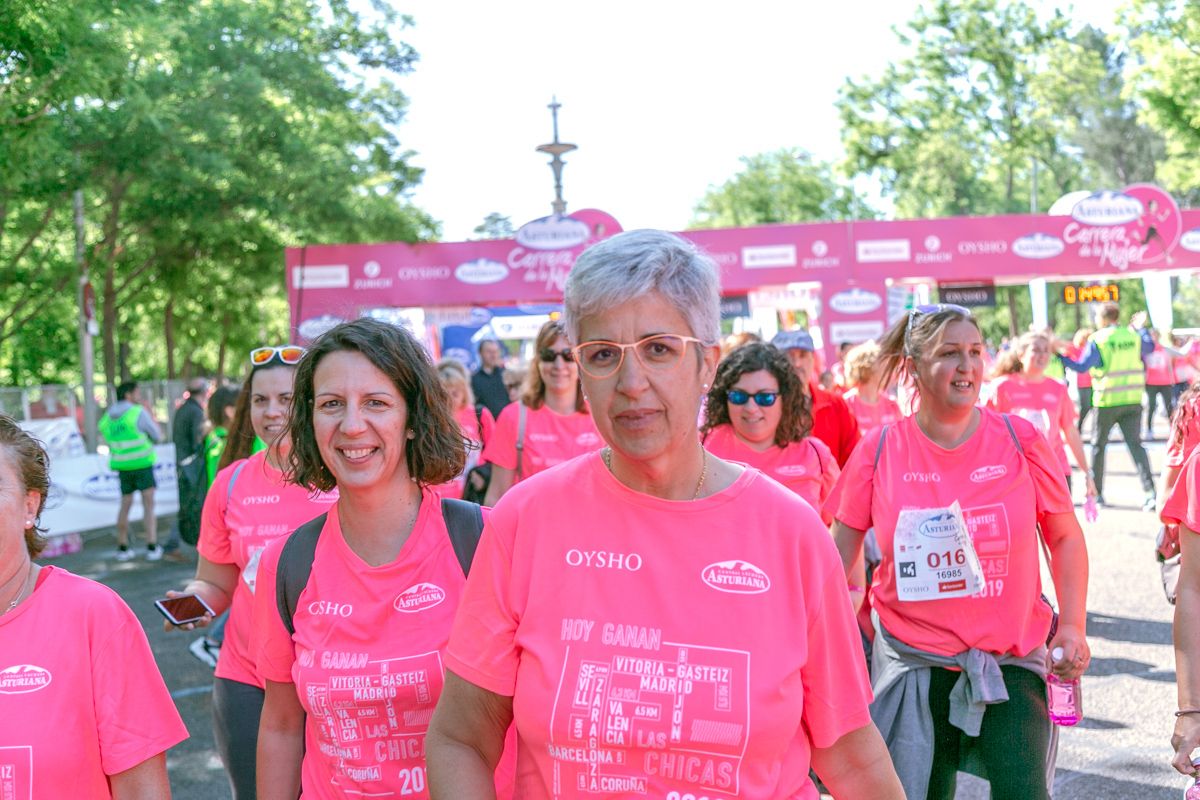 Carrera de la Mujer de Madrid - META, ARCO DERECHO (de 1:49:59 a 1:51:08)