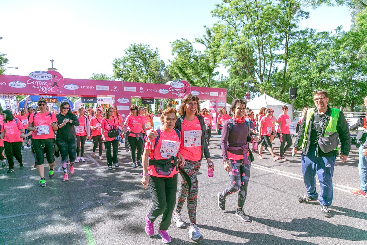 Carrera de la Mujer de Madrid - META, ARCO DERECHO (de 1:51:50 a 1:53:15)