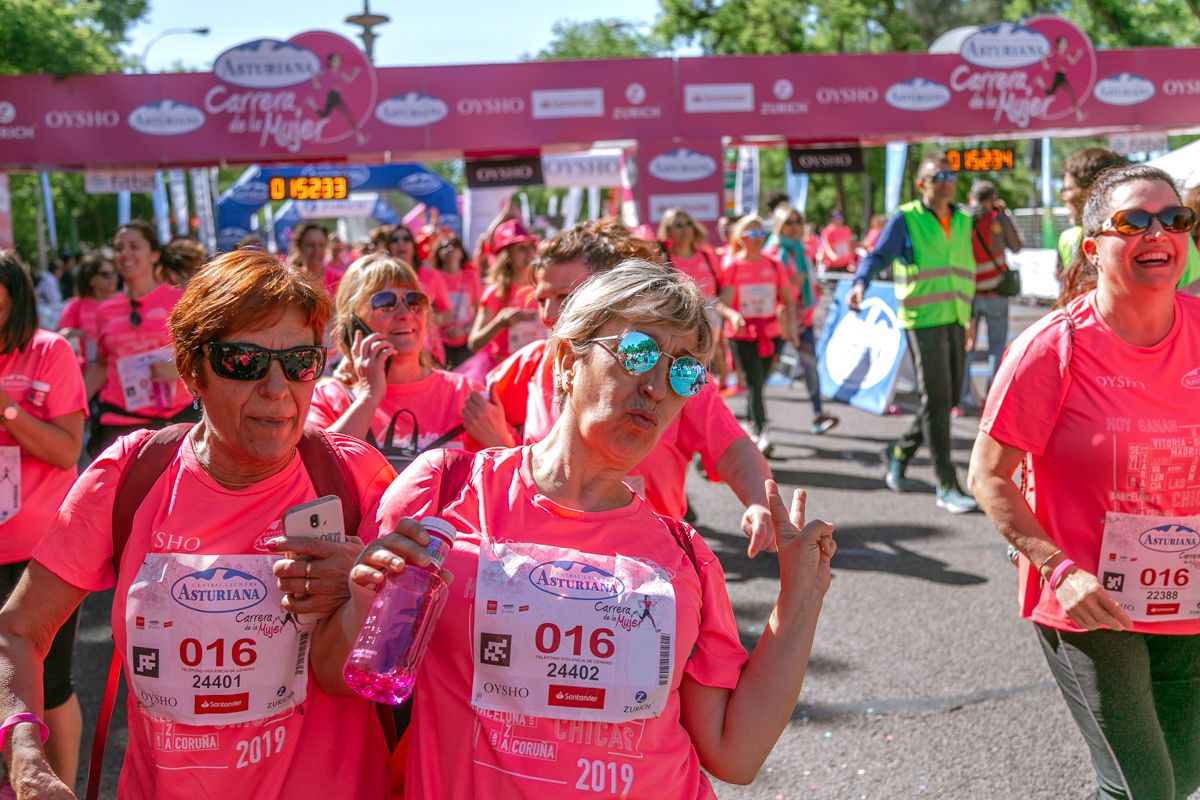Carrera de la Mujer de Madrid - META, ARCO DERECHO (de 1:51:50 a 1:53:15)